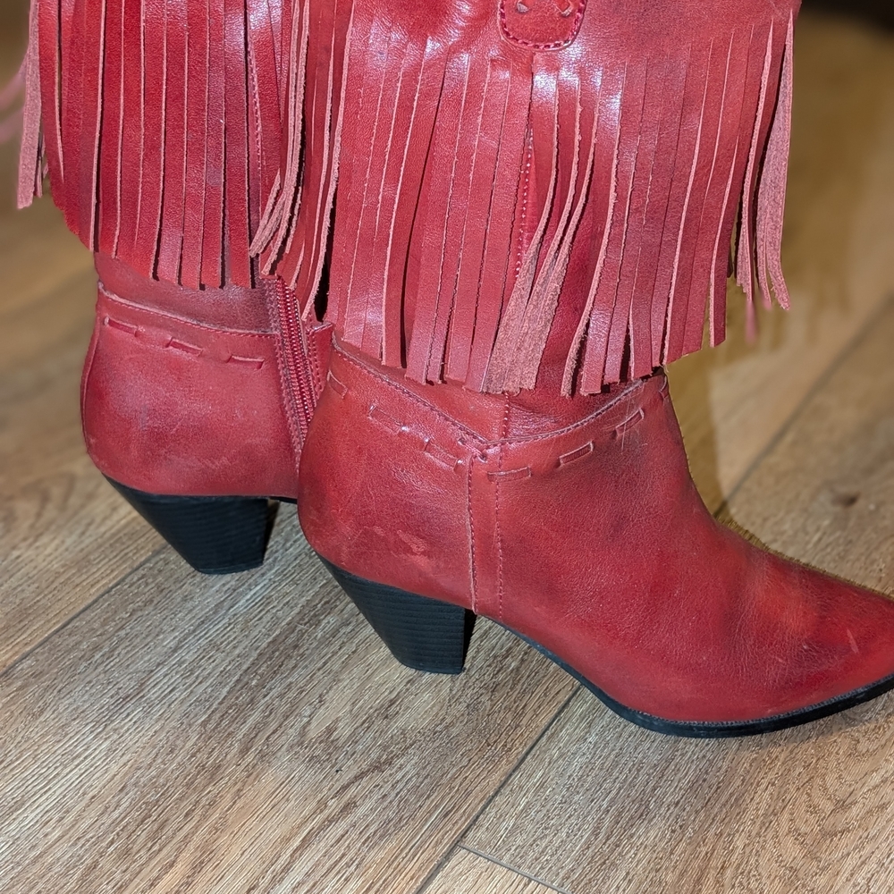 Red Fringe Western Boots - Picture 5 of 11